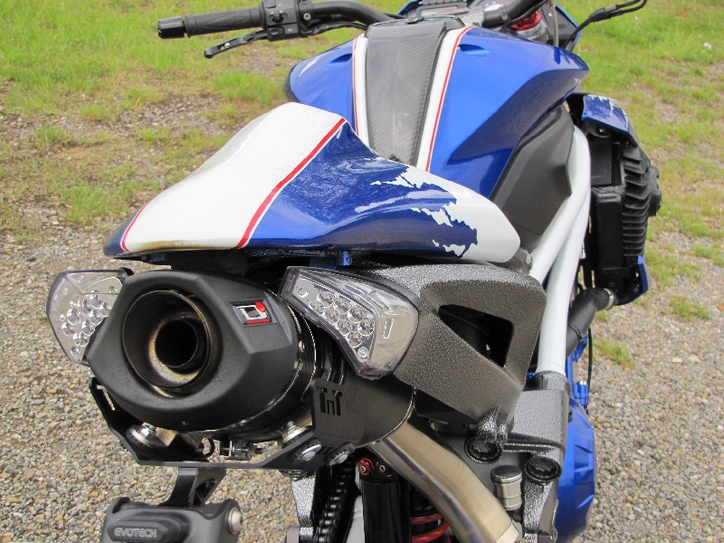 Une Benelli de 1236 cc, 160cv et Bleue..... 4